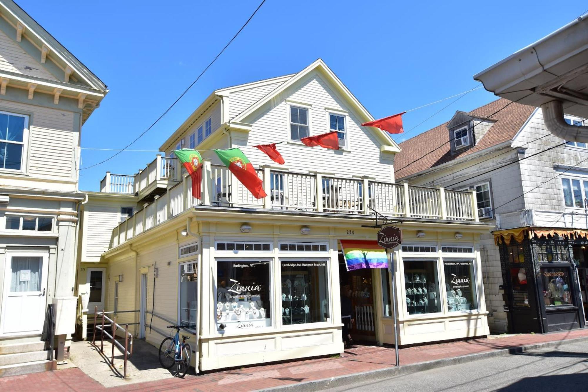 Center Of Town Steps Away Private Deck Provincetown Exterior foto