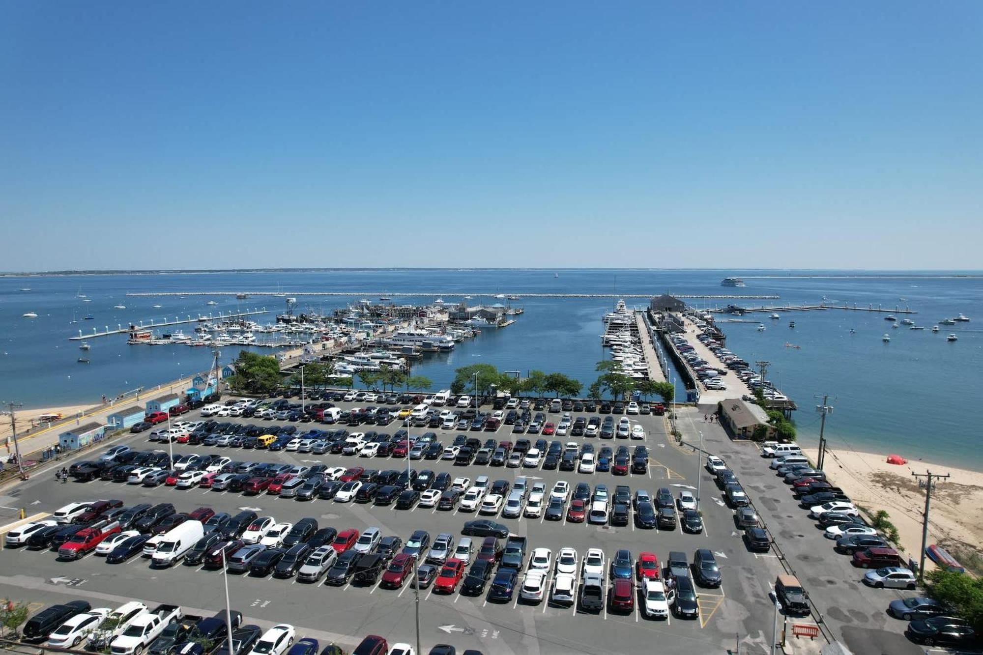 Center Of Town Steps Away Private Deck Provincetown Exterior foto